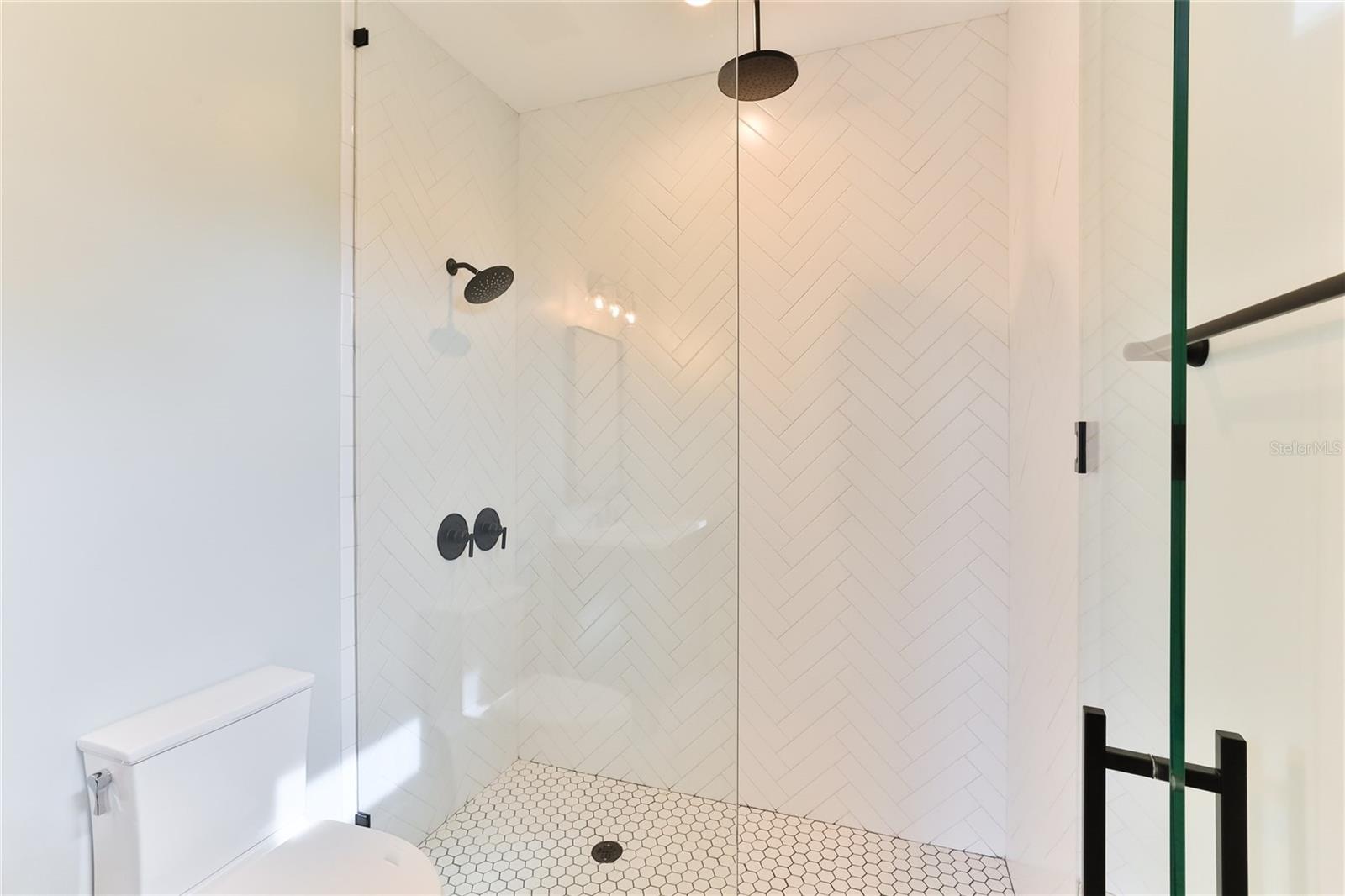 CALLILISA LAND - Residential