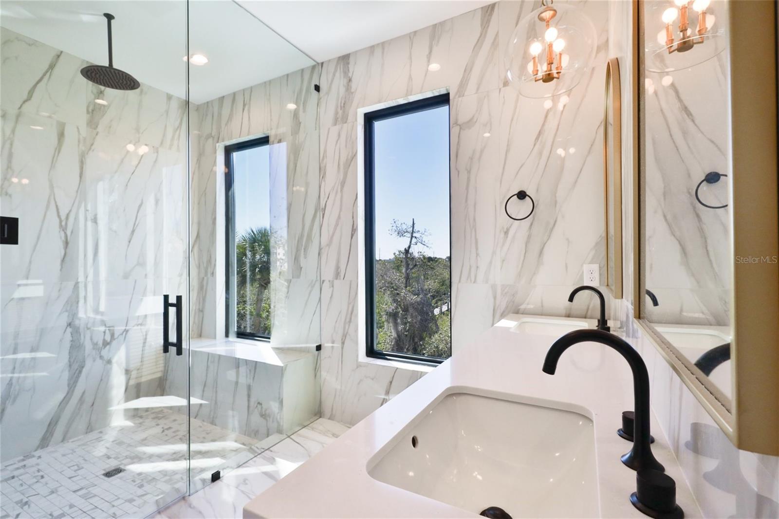 CALLILISA LAND - Residential