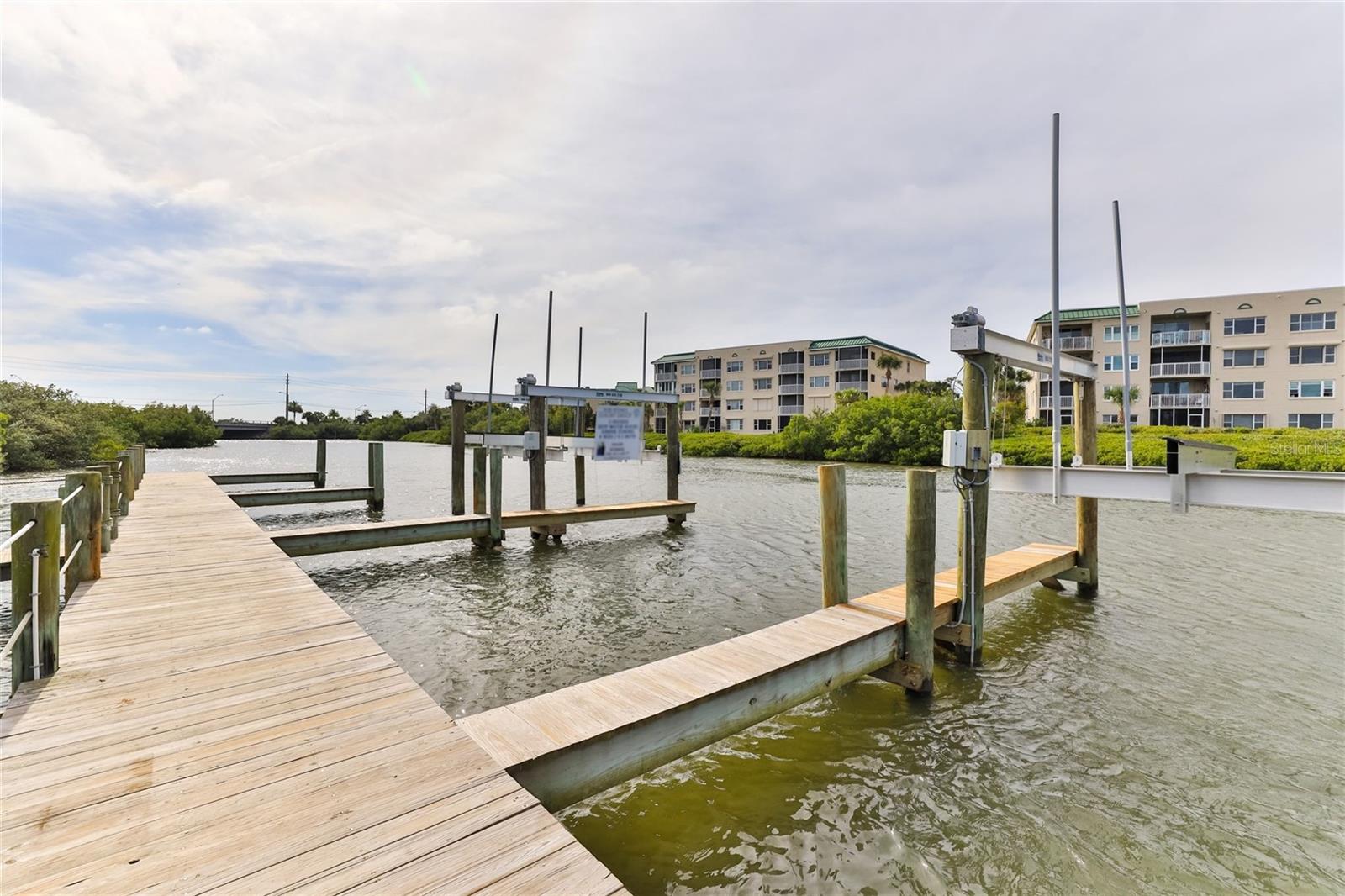 CALLILISA LAND - Residential