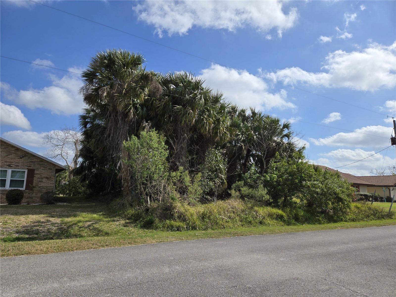 PALM COAST SEC 04 - Land