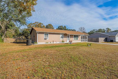 A home in BELLEVIEW