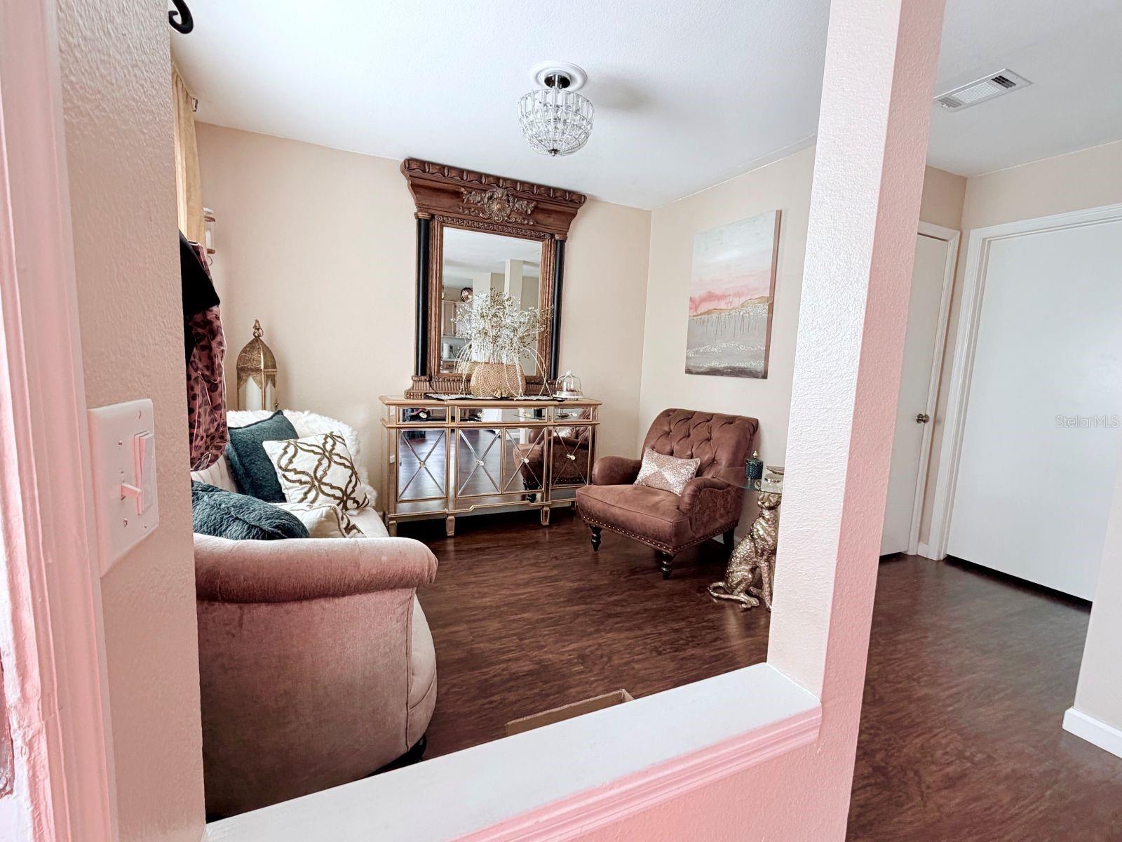 13020 LORNA PLACE
