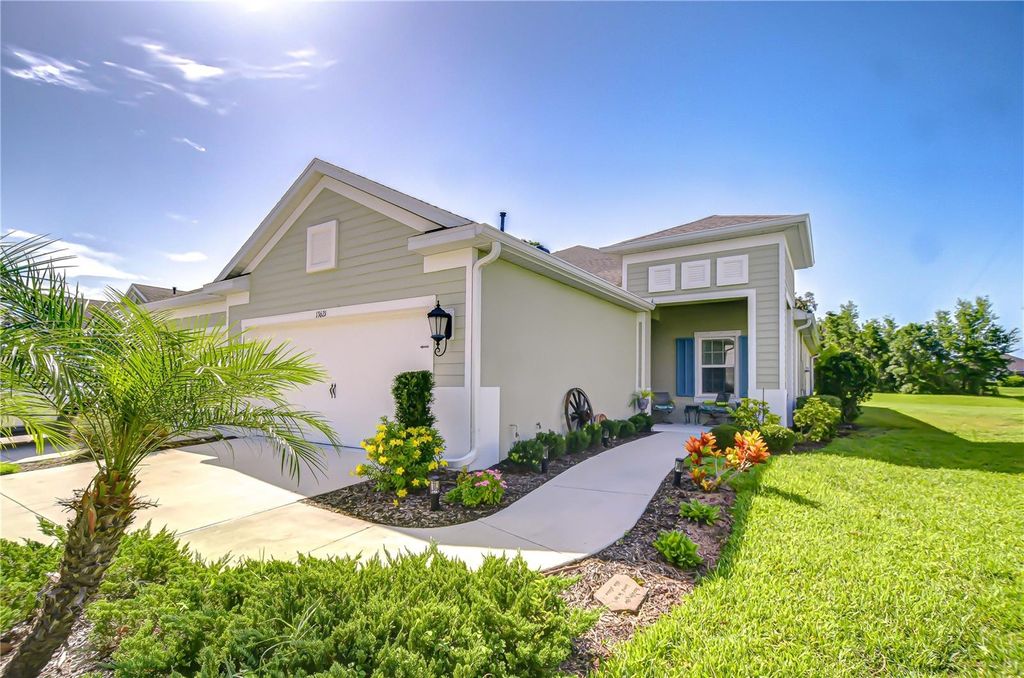 Photo of 13621 Circa Crossing Drive, Lithia, FL 33547 (MLS # TB8403333)