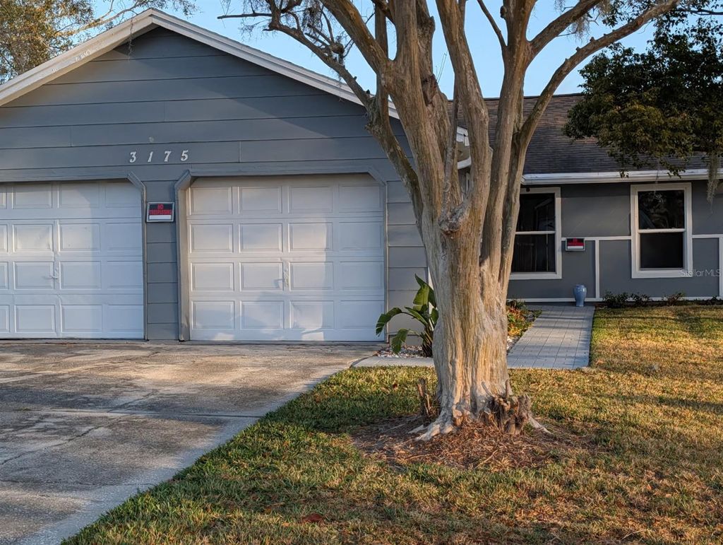 Photo of 3175 Cross Fox Drive, Mulberry, FL 33860 (MLS # L4959974)