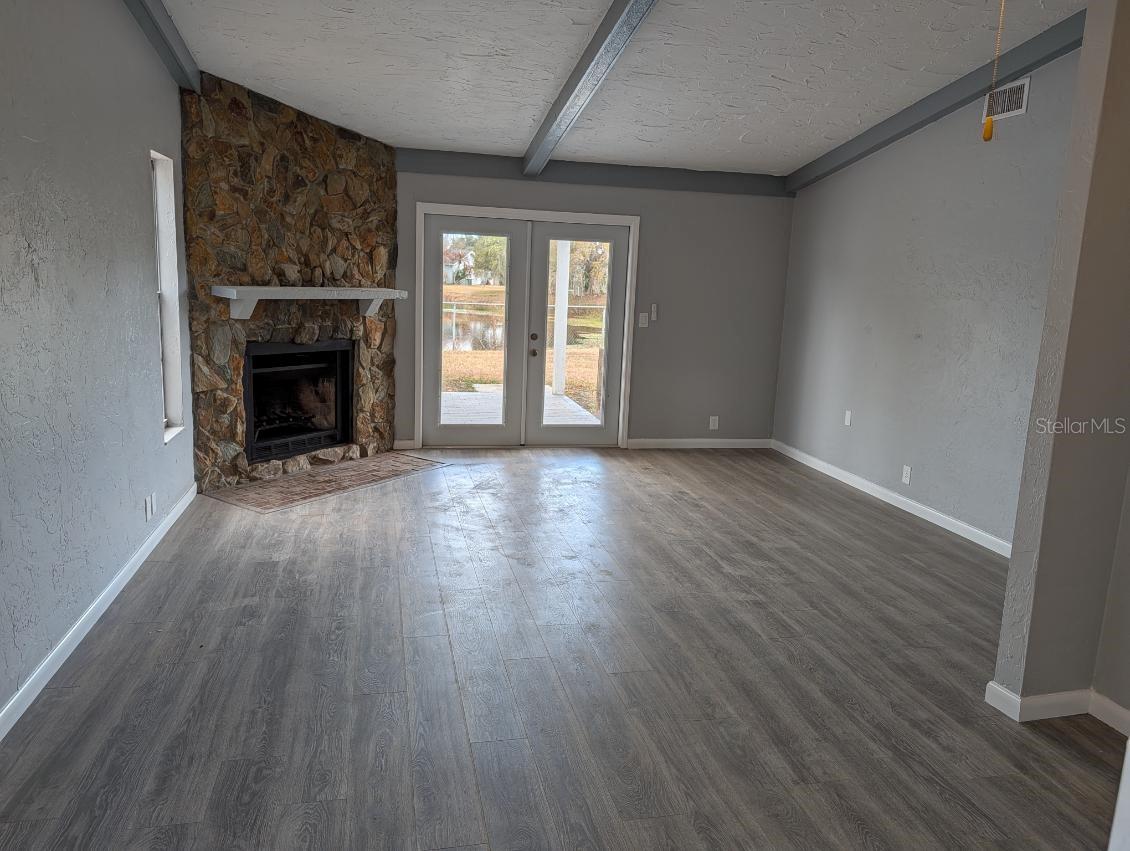 IMPERIALAKES PH 01 - Residential