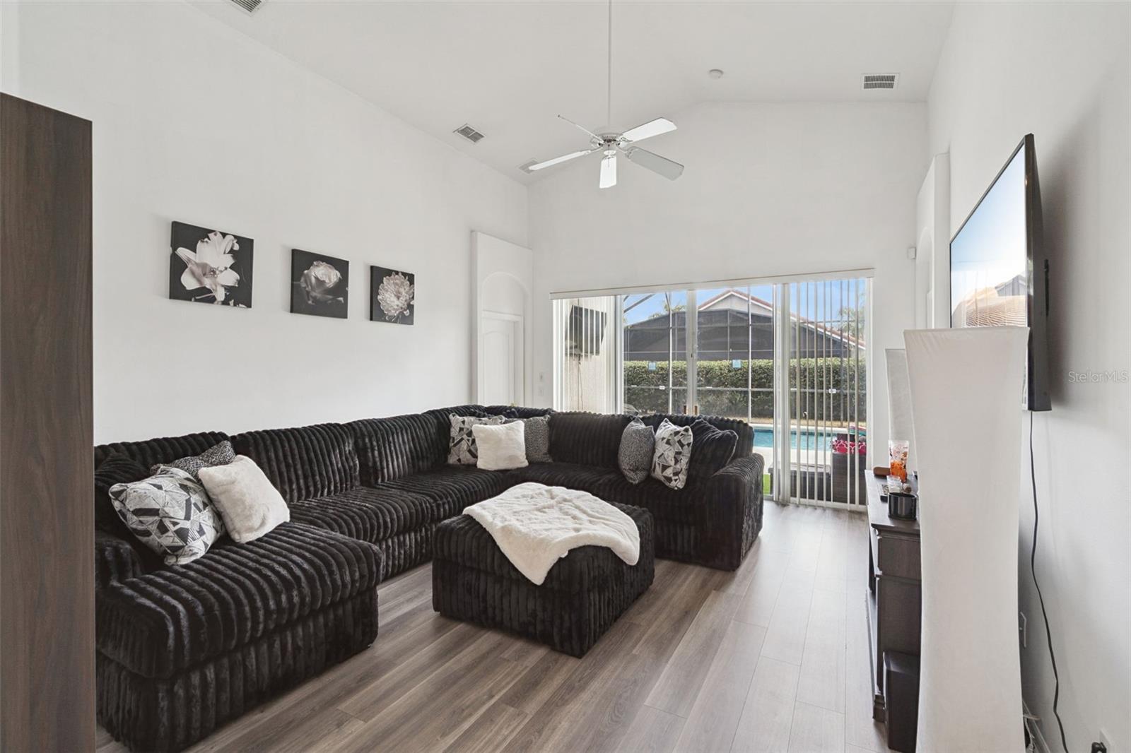 TUSCAN HILLS - Residential