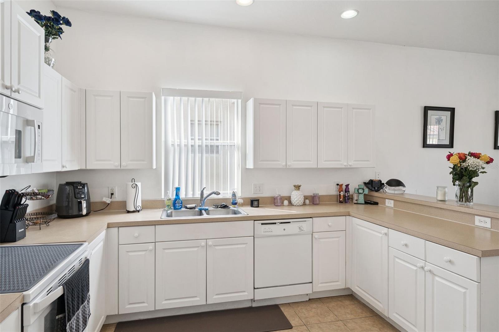 TUSCAN HILLS - Residential