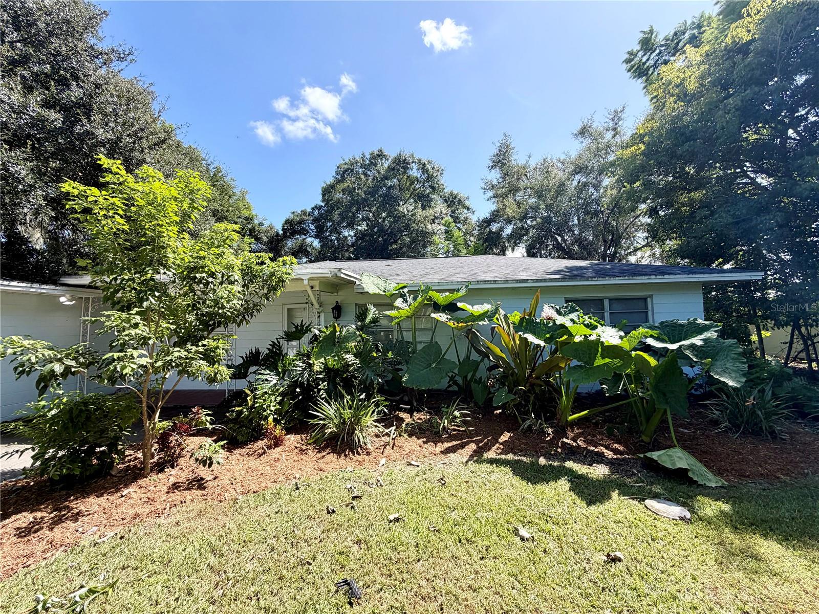 2035 SHAKESPEARE STREET