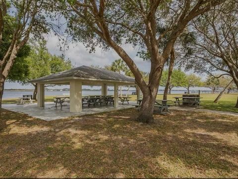 A home in PORT CHARLOTTE