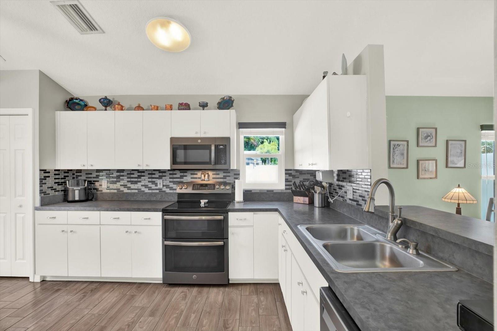 CORNERSTONE ESTATES - Residential