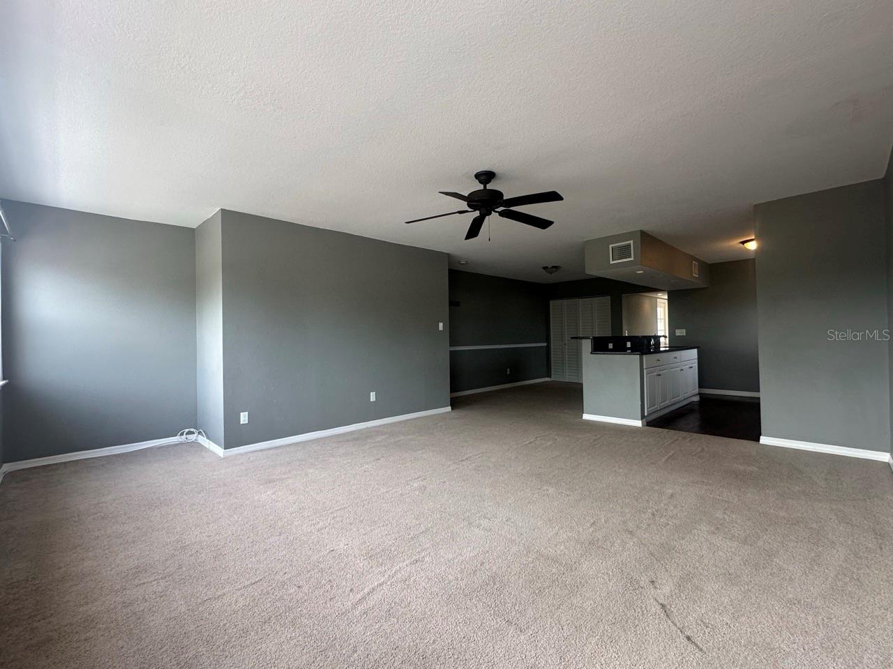 HIBISCUS GARDENS - Commercial Lease