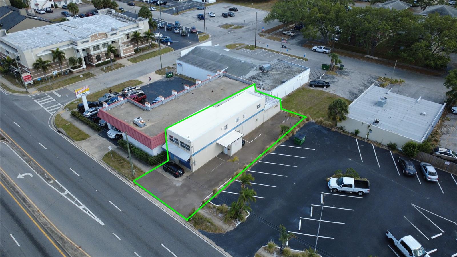 HIBISCUS GARDENS - Commercial Lease