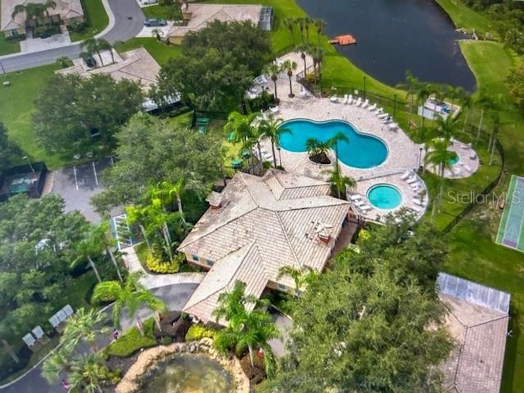 Photo of 20202 Indian Creek Drive #20202, Kissimmee, FL 34759 (MLS # O6384728)