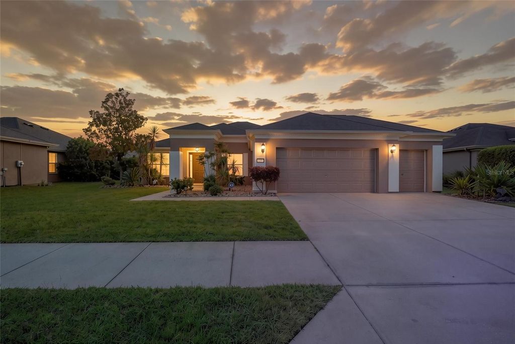 Photo of 9876 SW 69th Lane, Ocala, FL 34481 (MLS # OM728327)