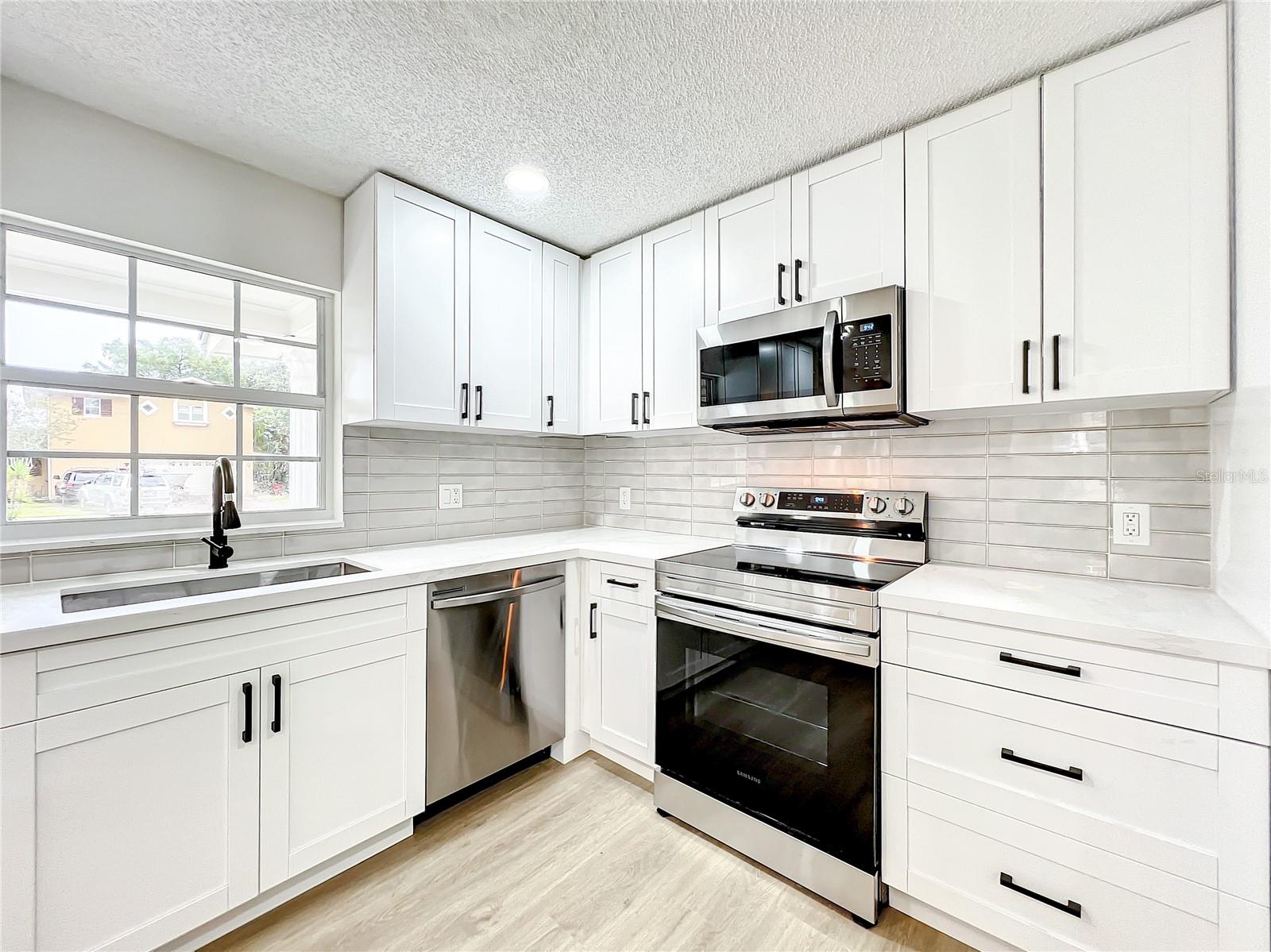 WYLDWOODE ESTATES SUB - Residential