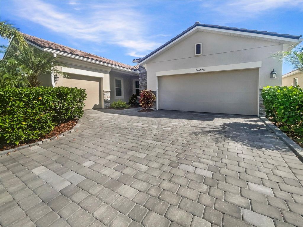 Photo of 20296 Bandera Place, Venice, FL 34293 (MLS # O6357270)