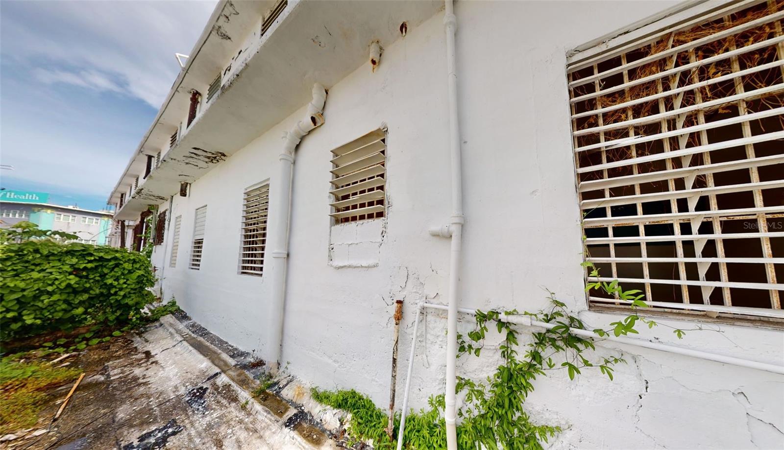 SANTURCE - Residential Income