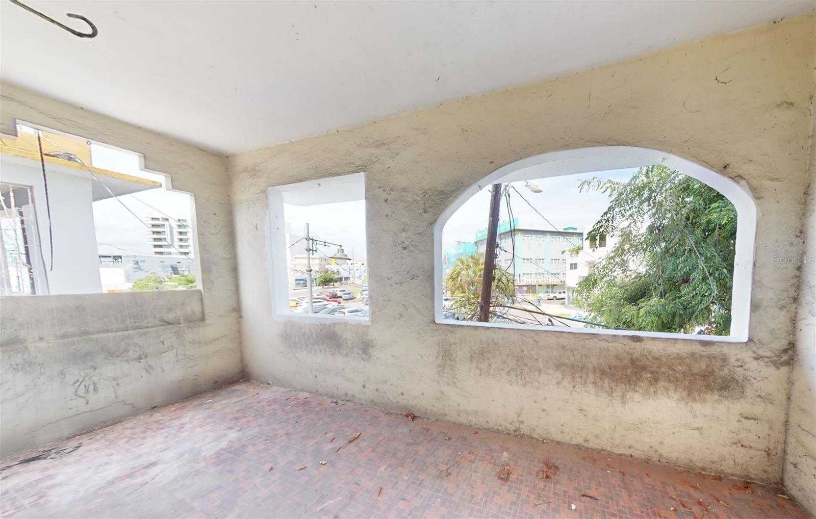 SANTURCE - Residential Income