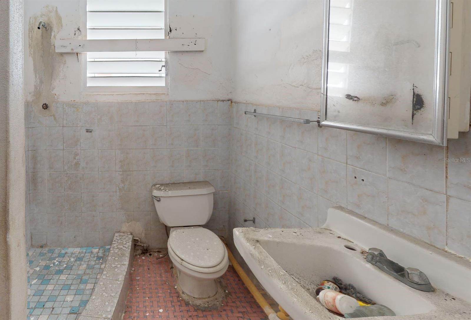 SANTURCE - Residential Income