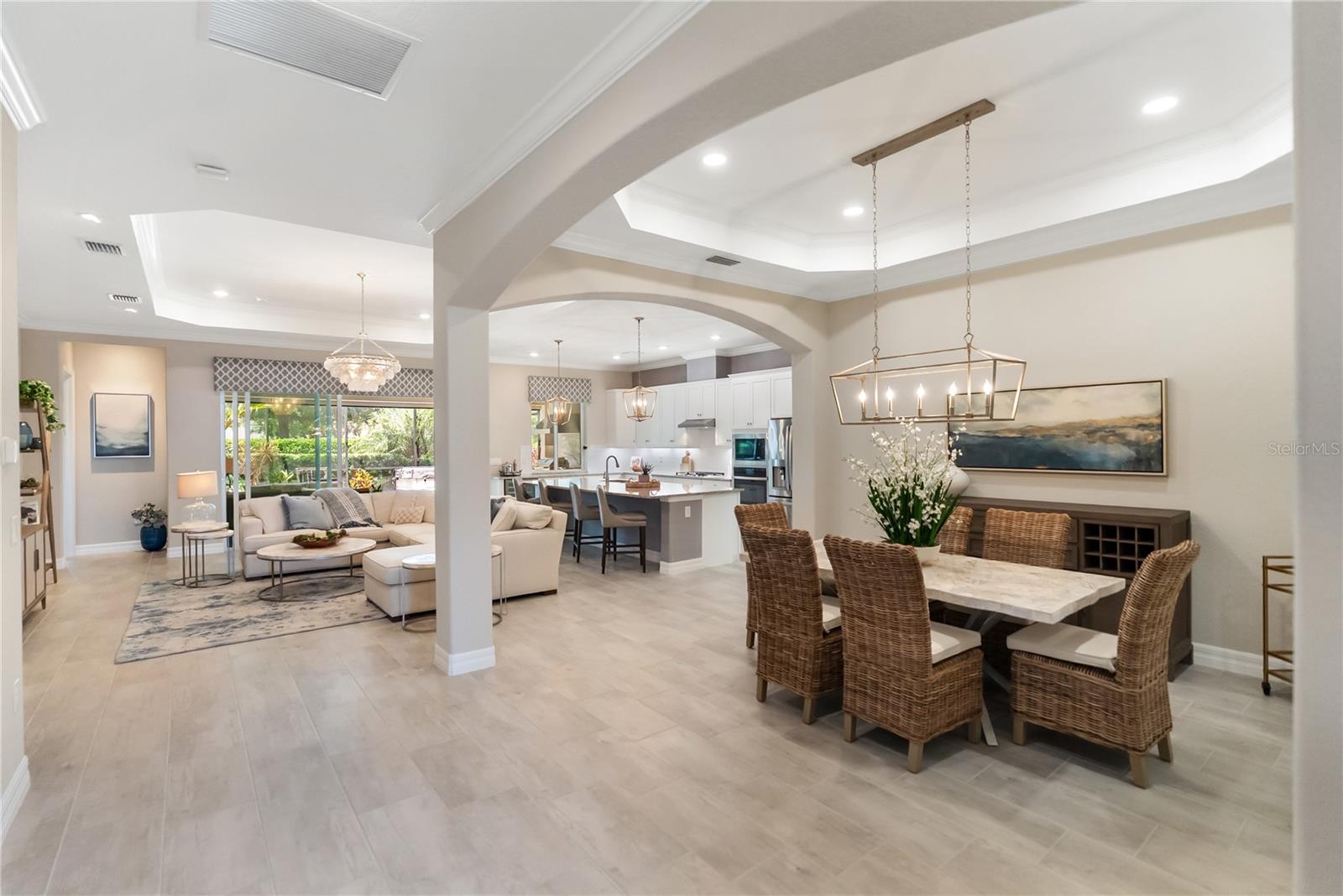ARBOR GRANDE - Residential