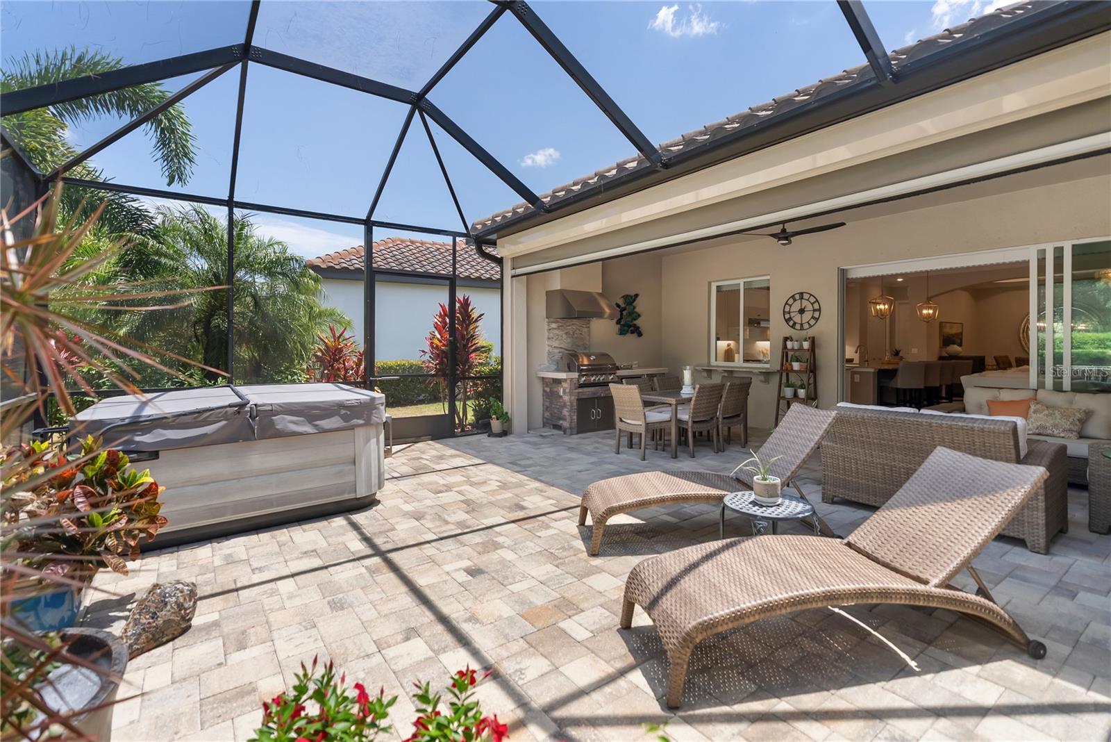 ARBOR GRANDE - Residential