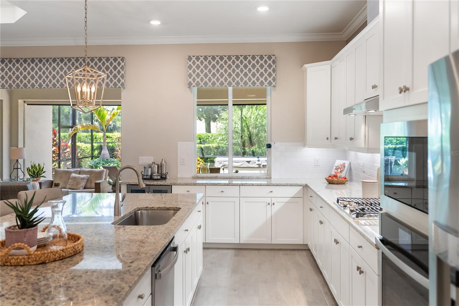 ARBOR GRANDE - Residential