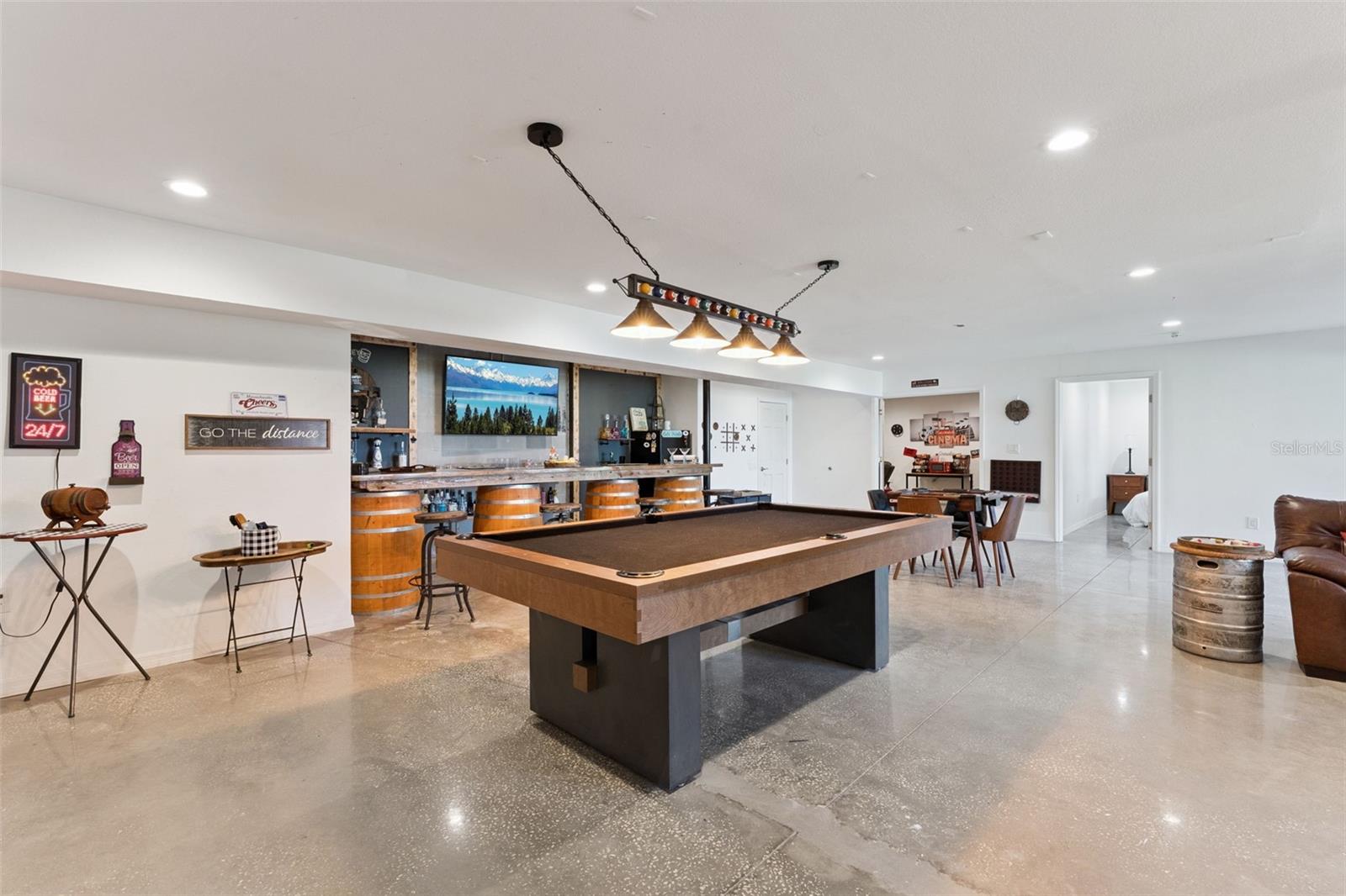 LAKE RIDGE CLUB SUB - Residential