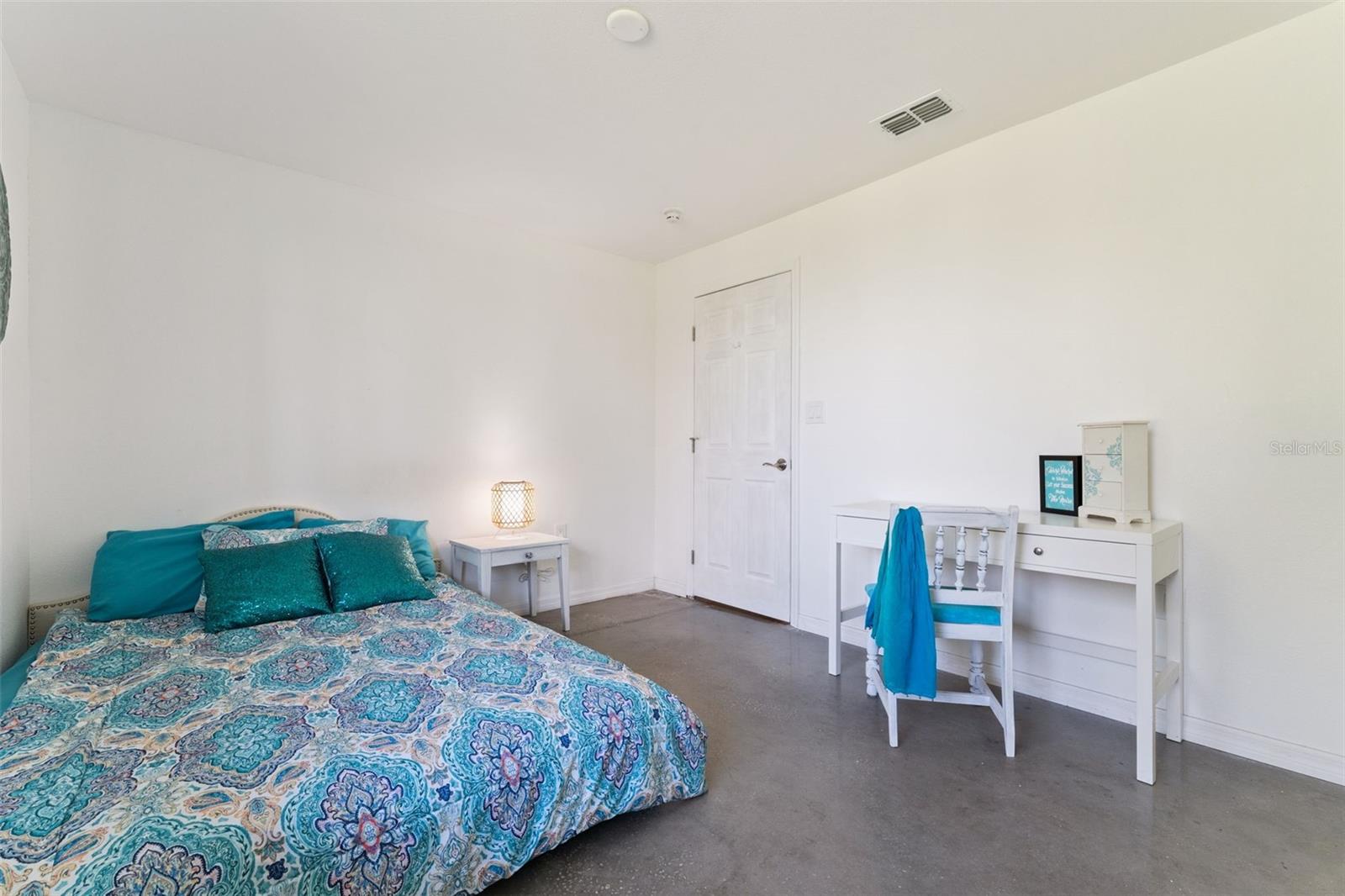 LAKE RIDGE CLUB SUB - Residential