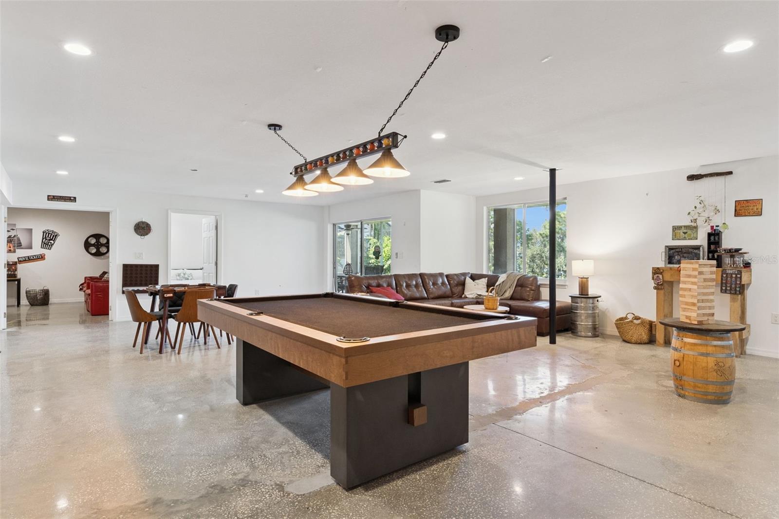 LAKE RIDGE CLUB SUB - Residential