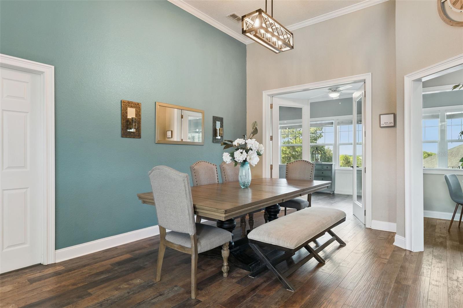 LAKE RIDGE CLUB SUB - Residential