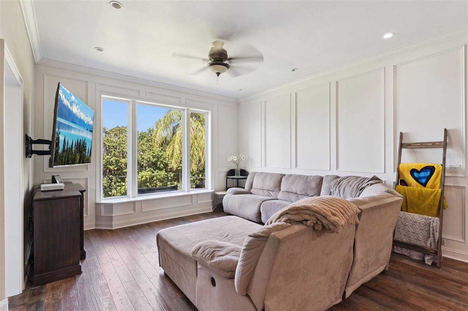 LAKE RIDGE CLUB SUB - Residential