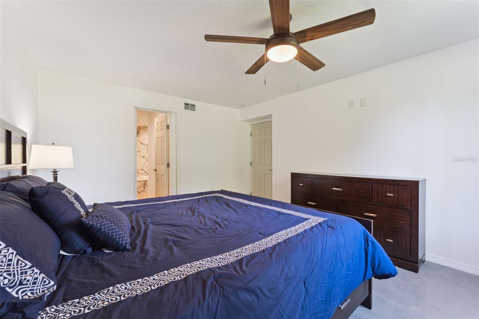 LAKE RIDGE CLUB SUB - Residential