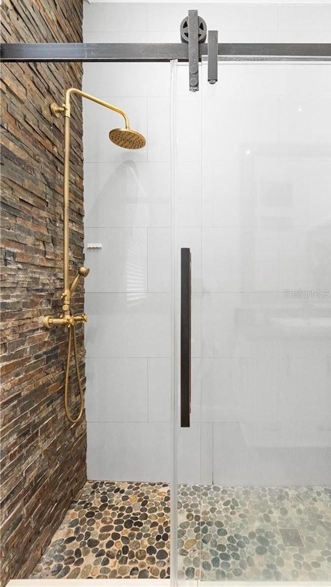 LAKE RIDGE CLUB SUB - Residential