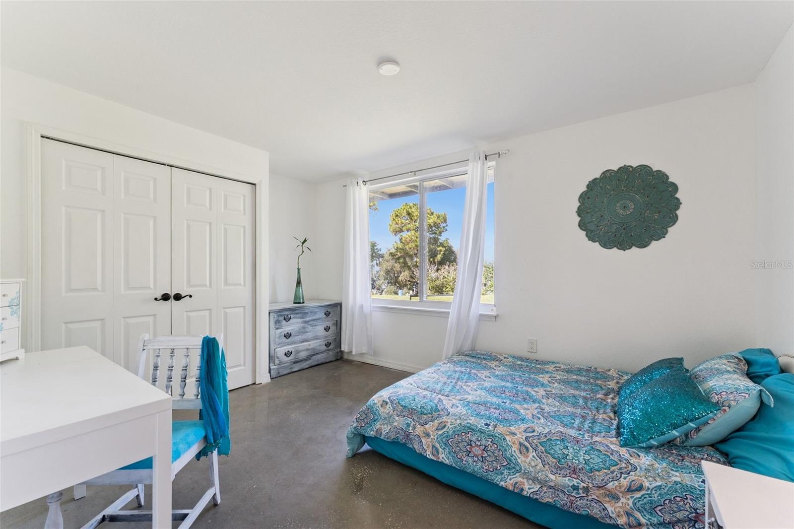 LAKE RIDGE CLUB SUB - Residential