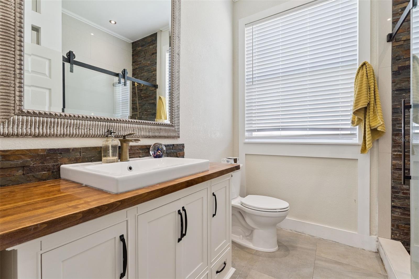 LAKE RIDGE CLUB SUB - Residential