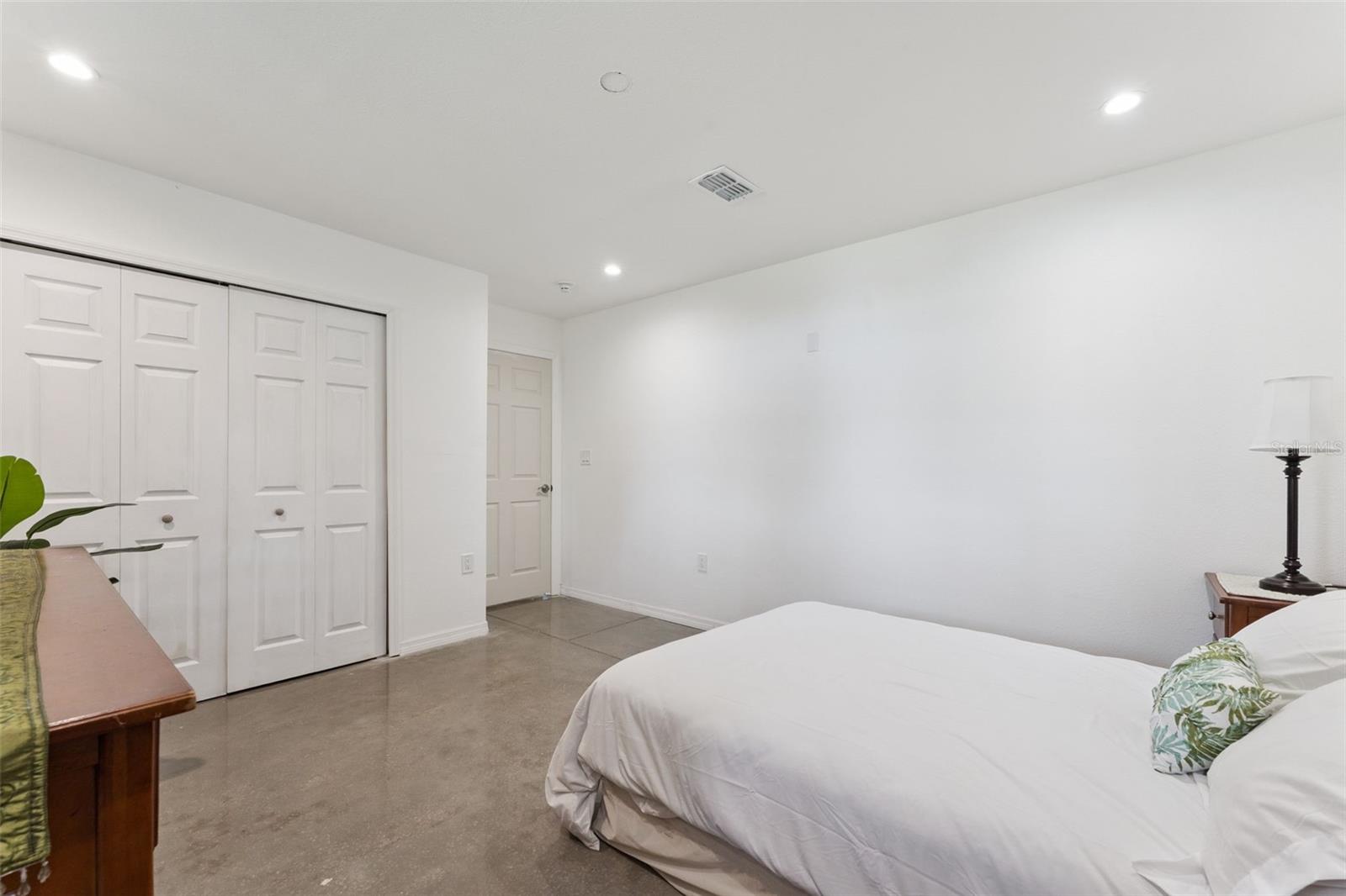 LAKE RIDGE CLUB SUB - Residential