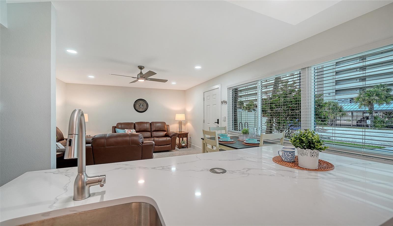 SIESTA BEACH HOUSE - Residential