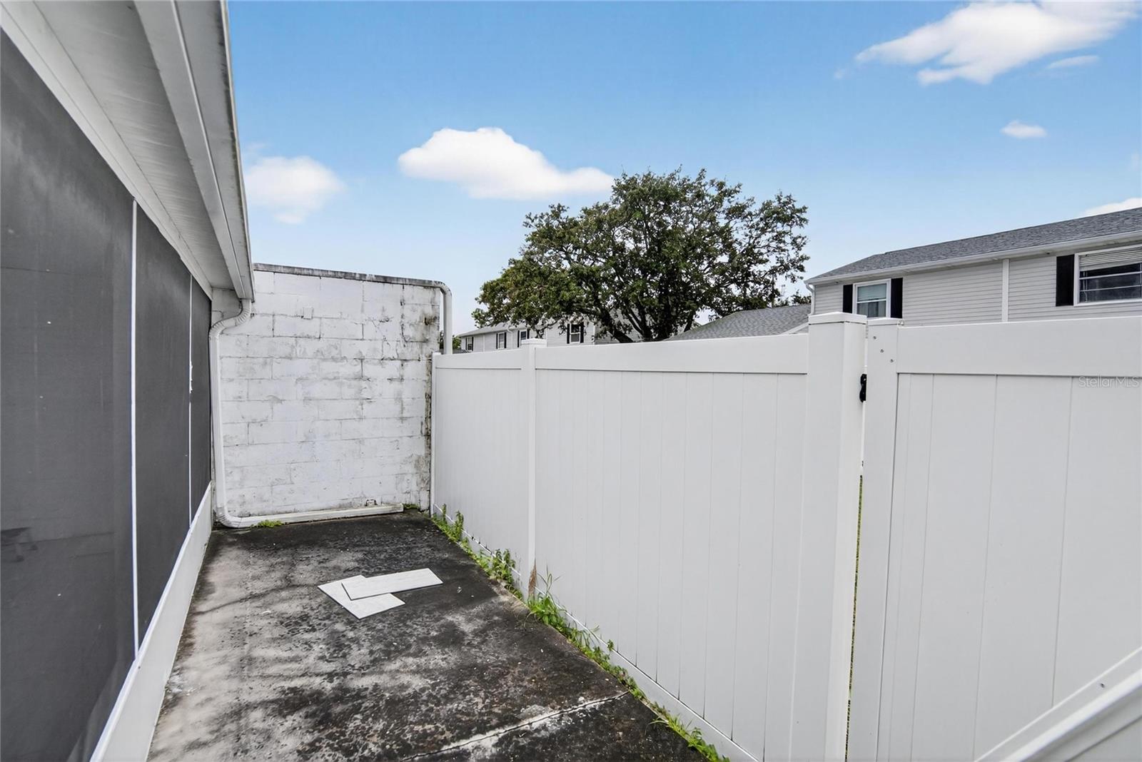 CYPRESS PARK GARDEN HMS 1 CONDO - Residential