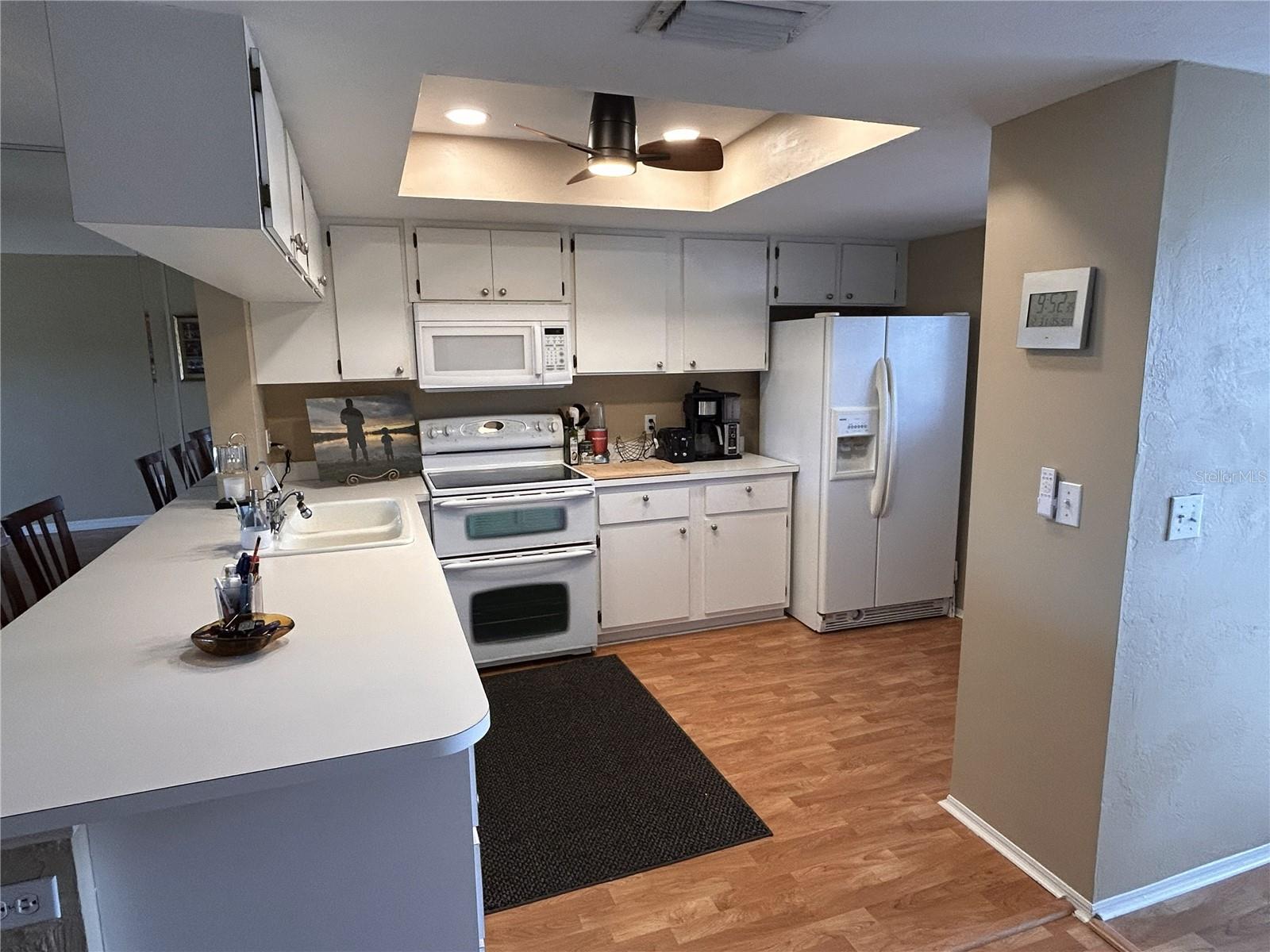 LAKES EDGE PH 04 - Residential