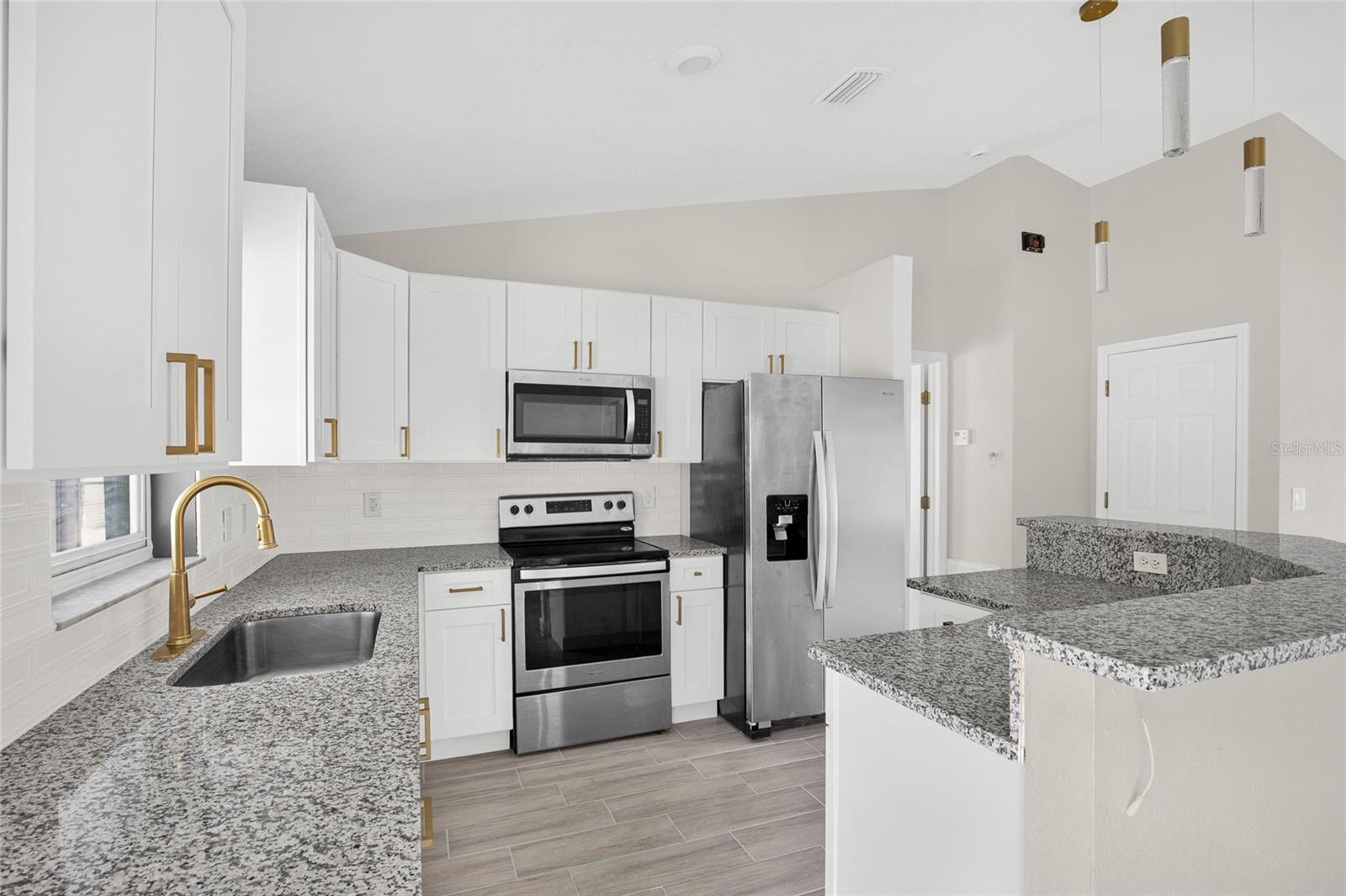 1124 NE 23RD STREET