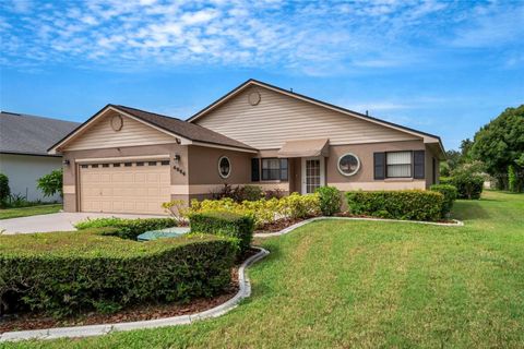 A home in LAKELAND