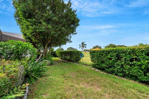 A home in LAKELAND