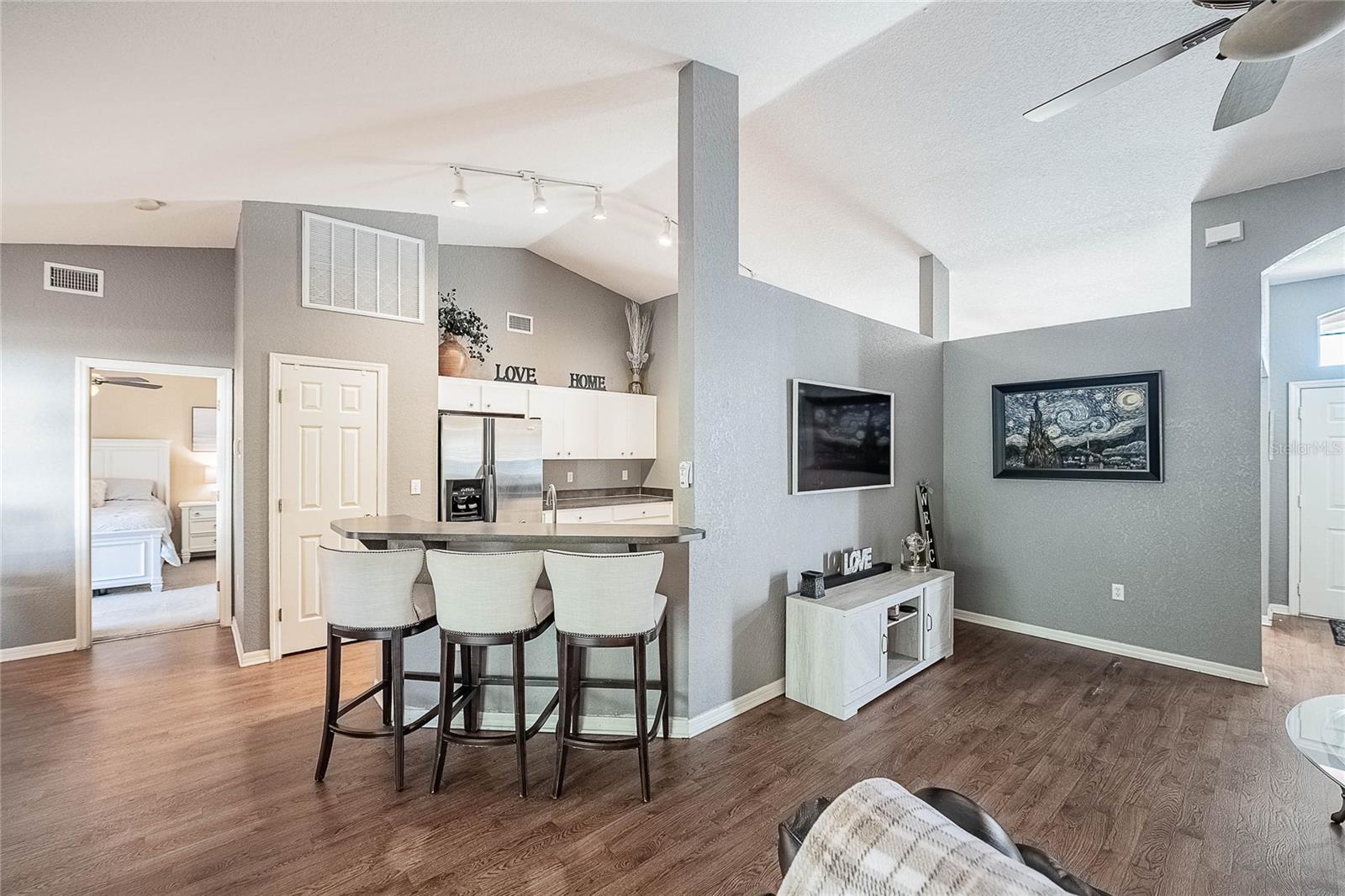 OAKFORD ESTATES - Residential