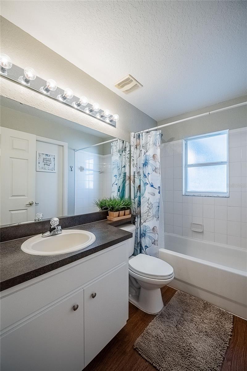 OAKFORD ESTATES - Residential