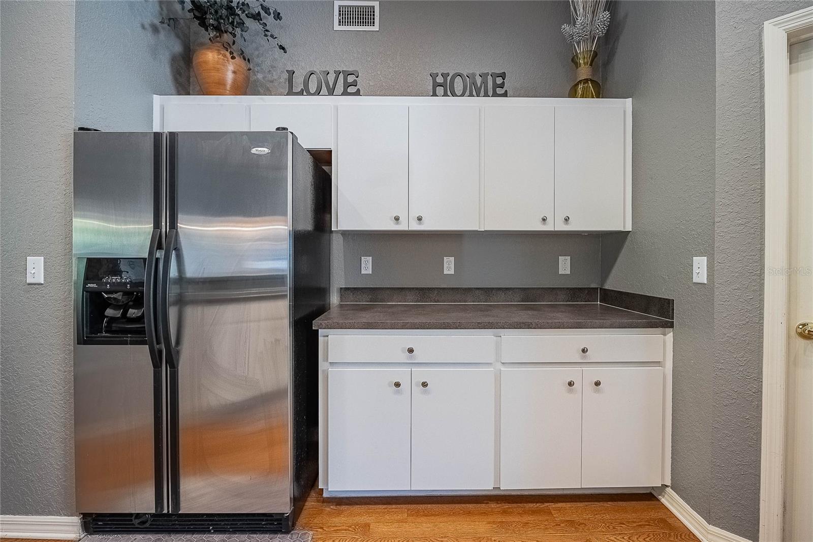 OAKFORD ESTATES - Residential