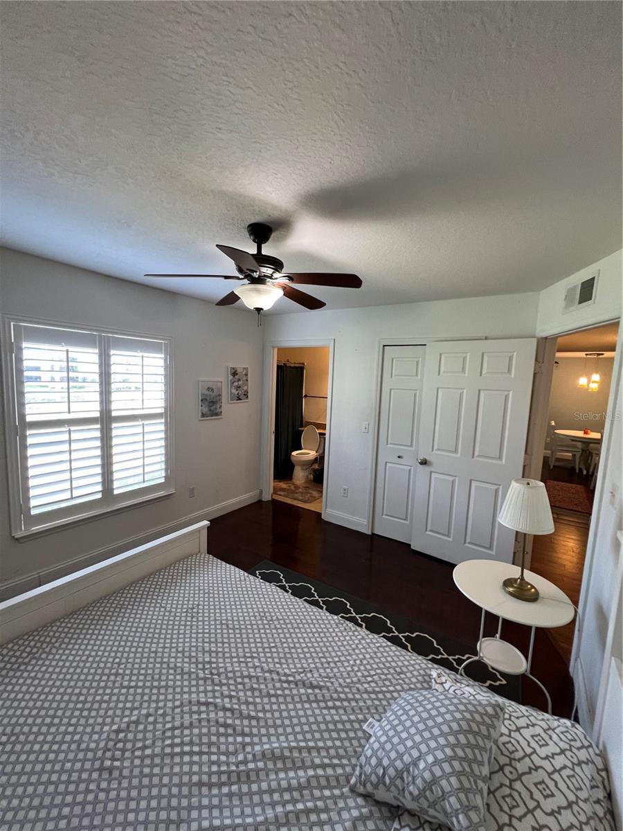 BELMONT/PK CENTRAL CONDO - Residential Lease