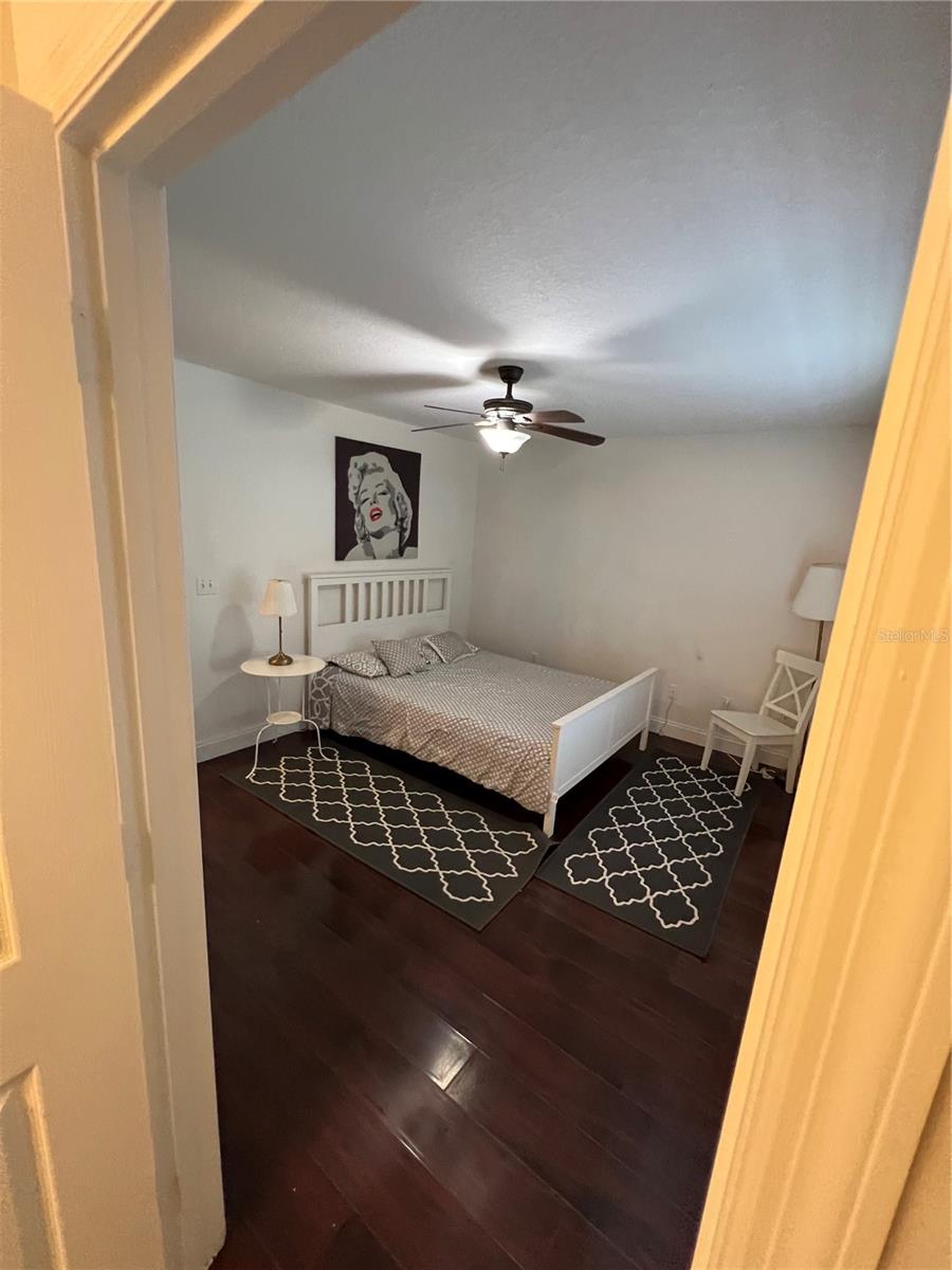 BELMONT/PK CENTRAL CONDO - Residential Lease