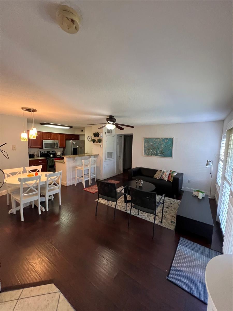 BELMONT/PK CENTRAL CONDO - Residential Lease