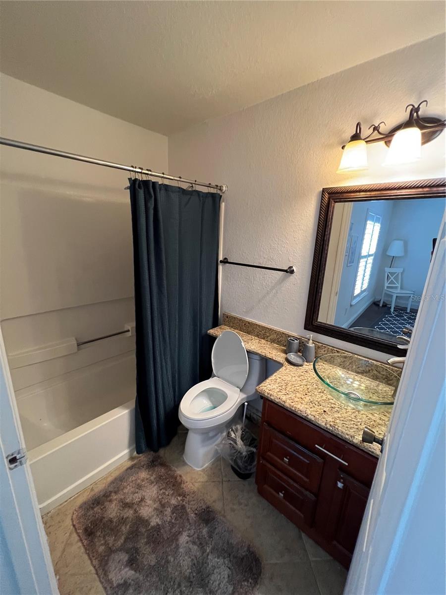 BELMONT/PK CENTRAL CONDO - Residential Lease