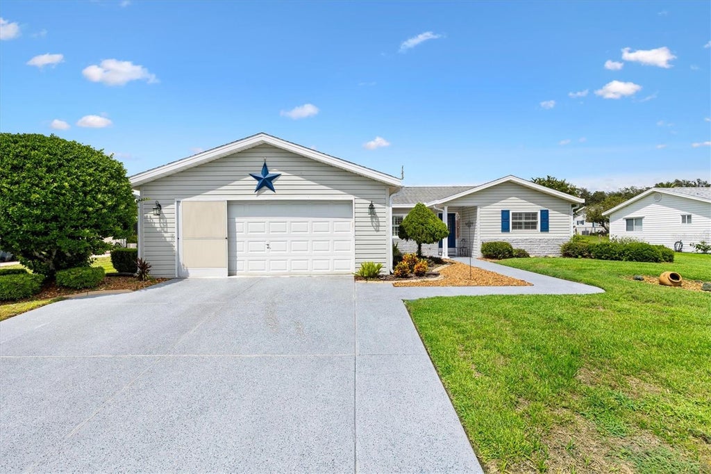 Photo of 9437 SE 173rd Place, Summerfield, FL 34491 (MLS # G5117175)